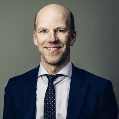 Magnus Hoffman Private Banker 