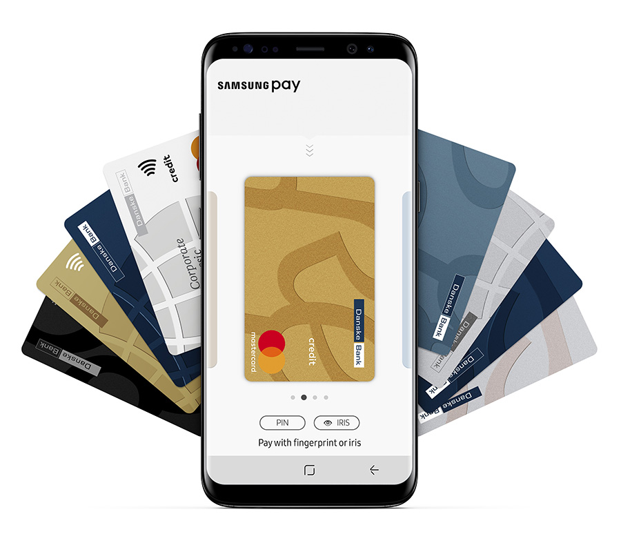 mobil med samsung pay framför flera kreditkort